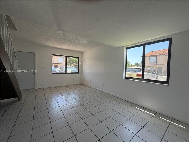 Building Photo - 4106 W 11th Ct