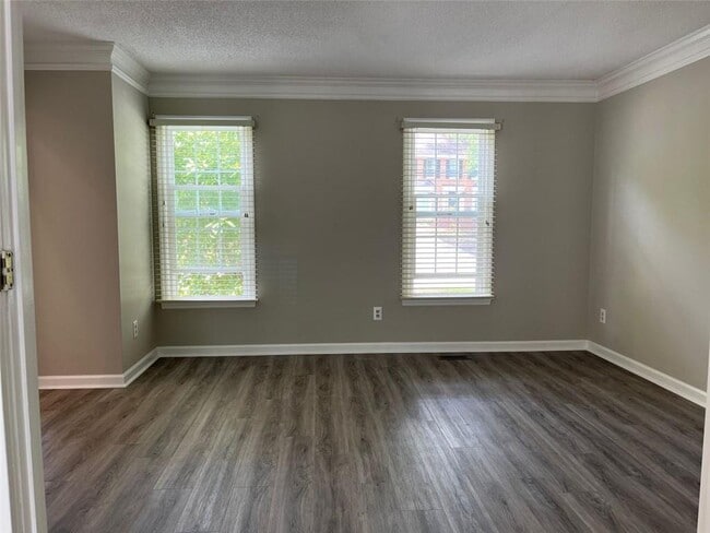 Building Photo - 1397 Wynford Gate