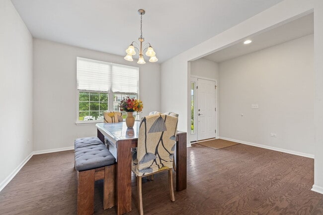 Building Photo - 1523 Bayou Path Dr
