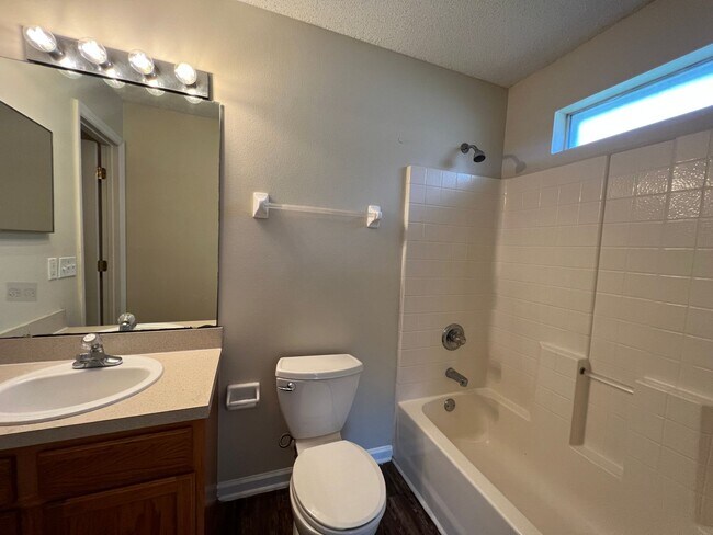 Building Photo - $1595 3/2 - R Section in Palm Coast - Avai...