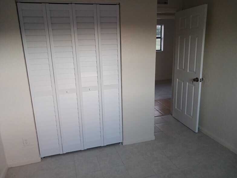 Building Photo - 2000 NW 27th St