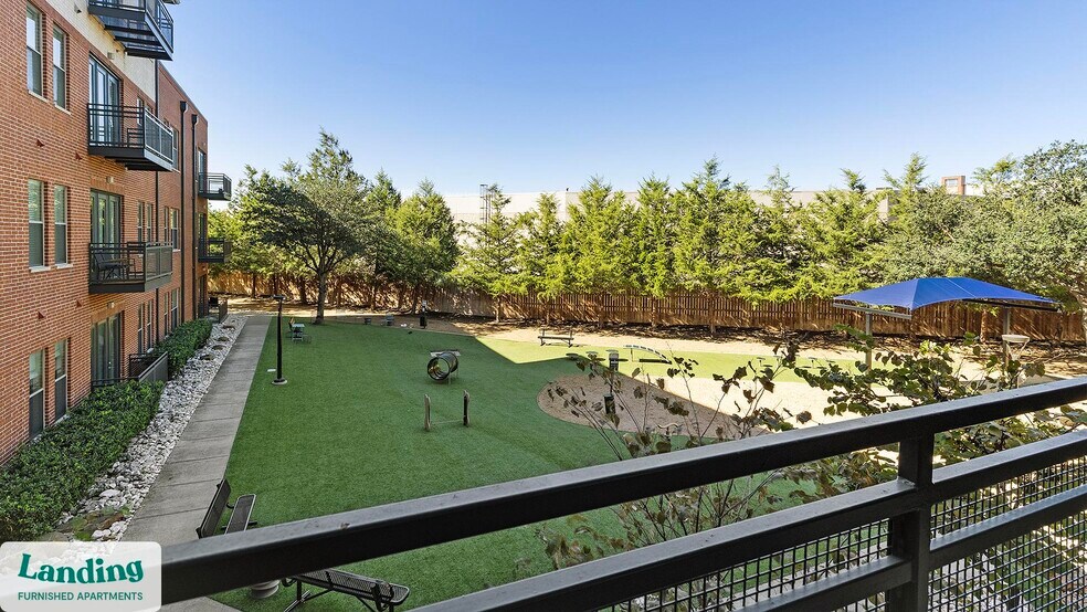 Building Photo - 5005 Galleria Dr