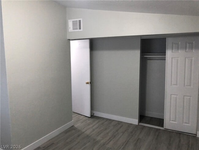 Building Photo - 5813 Evergreen Ave