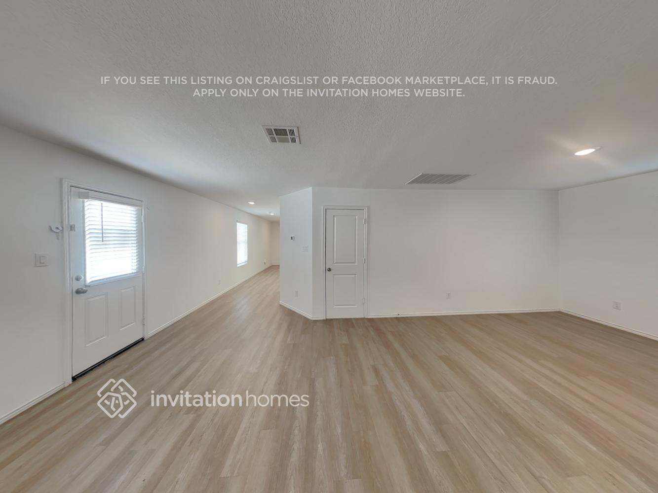 Building Photo - 4120 Waterfall Cv