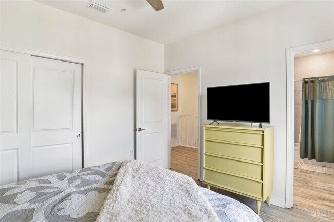 Building Photo - 14558 Salt Meadow Dr