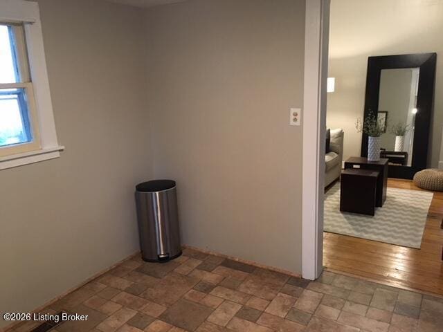 Building Photo - 3903 Kennison Ave