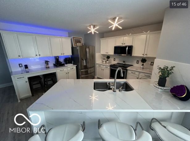 Building Photo - 9982 Big Bend Dr