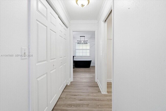 Building Photo - 18 NW 144th Dr