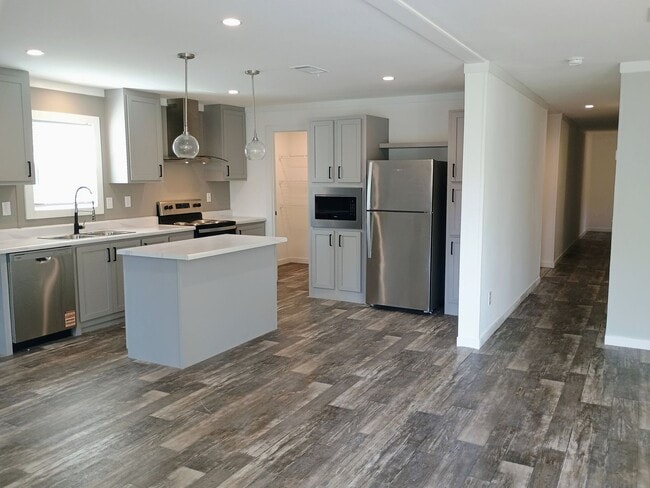 Building Photo - New Build 3 bedroom 2 bath