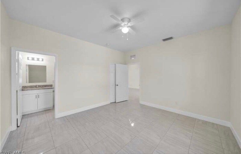 Building Photo - 2118 Zaharihas Dr