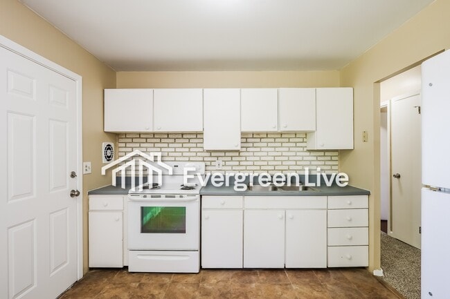 Building Photo - 207 Jupiter Dr