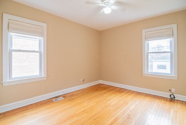 Building Photo - 12123 S Lafayette Ave