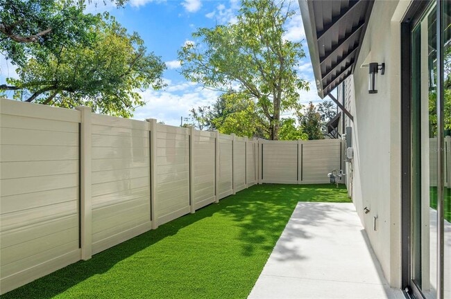 Building Photo - 503 W Canton Ave