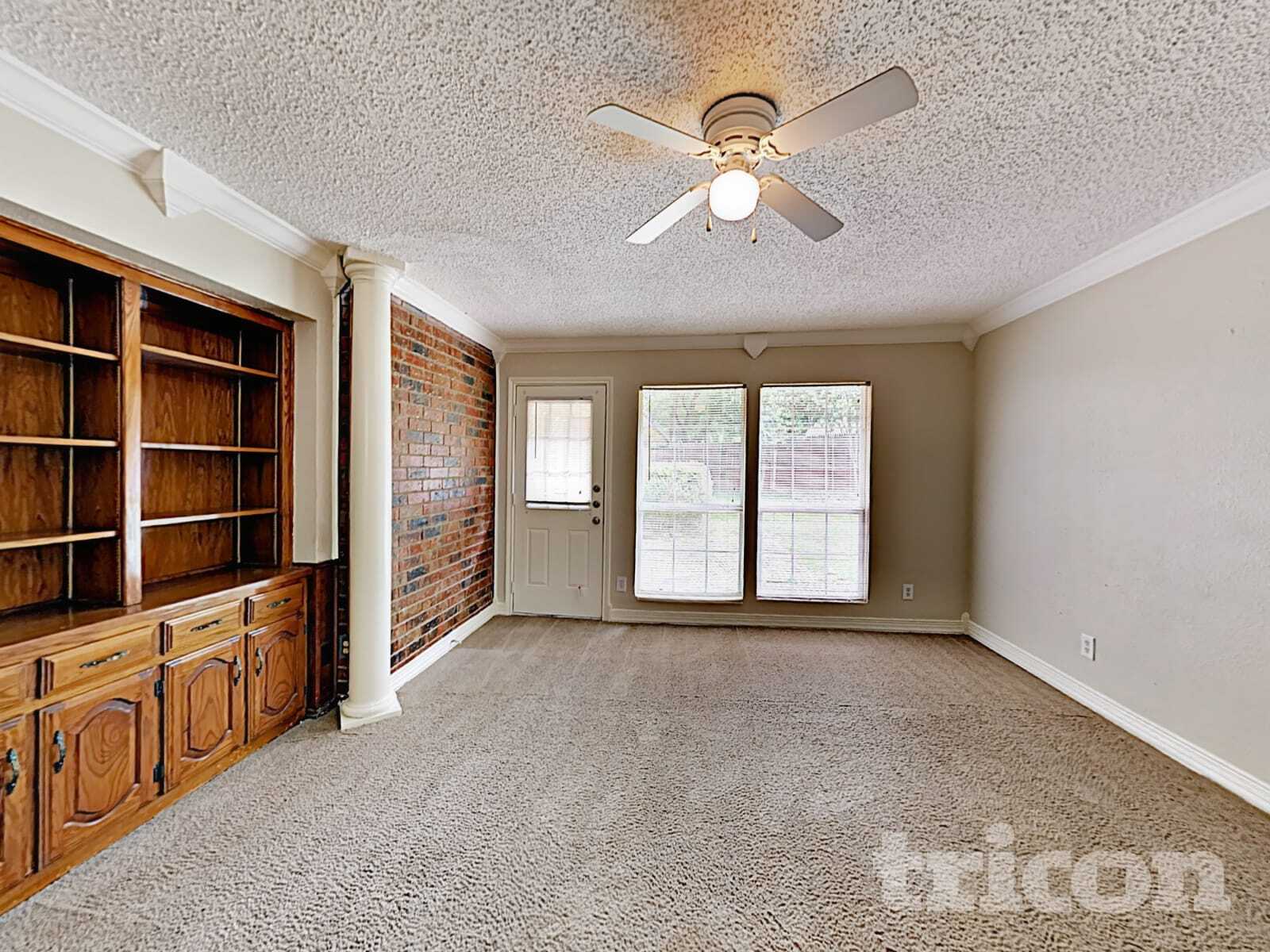 Building Photo - 737 SE 3rd St