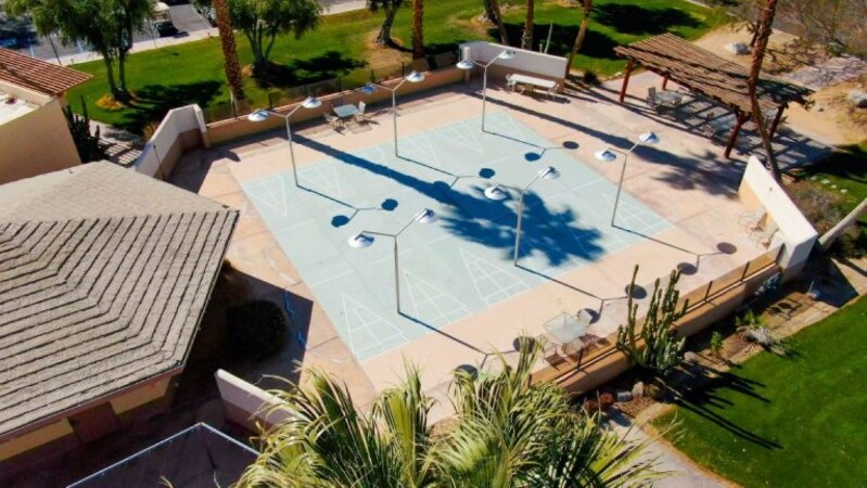 Building Photo - 1010 Palm Canyon Dr