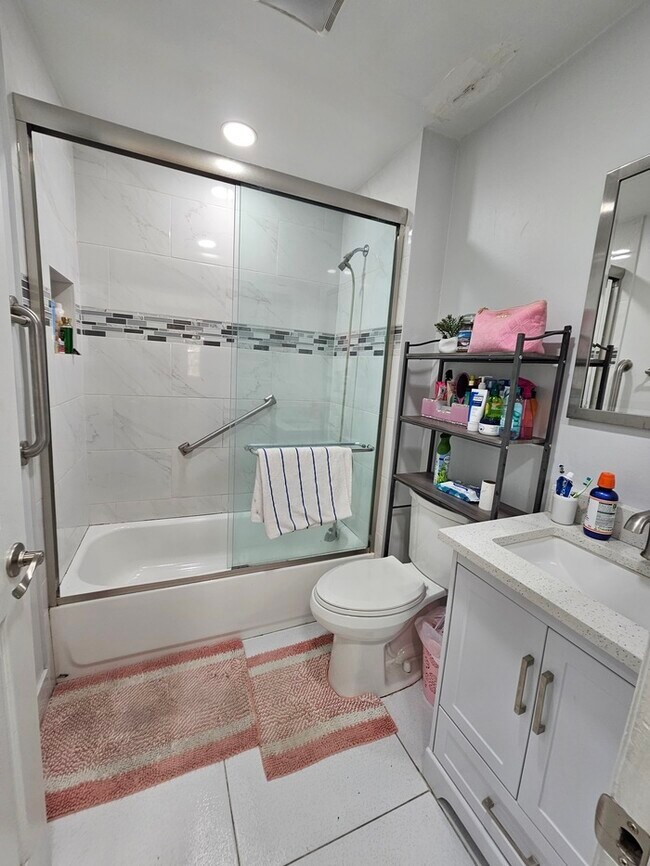 Building Photo - 5236 Treetops Dr