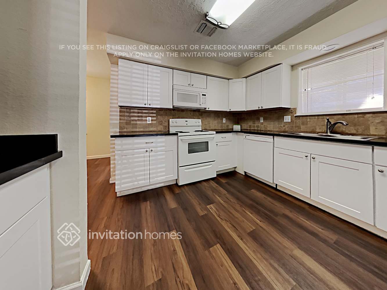 Building Photo - 11639 Idlebrook Dr