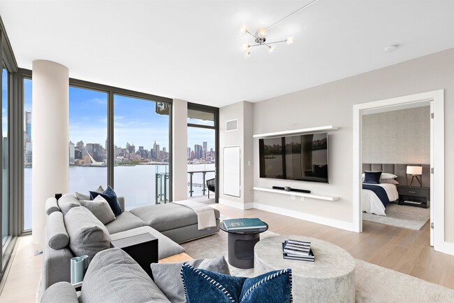 Building Photo - 9 Ave at Port Imperial