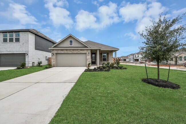 Building Photo - 28910 Rustic Robin Ln