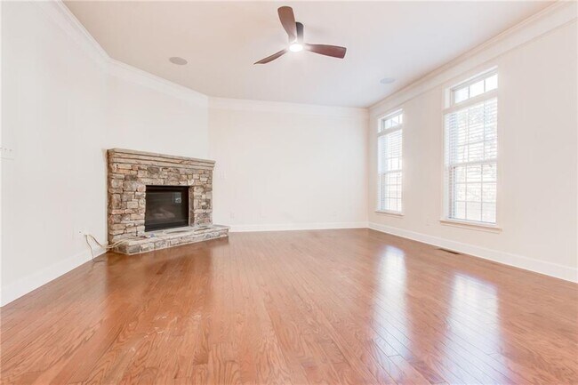 Building Photo - 3304 Ferncliff Ct