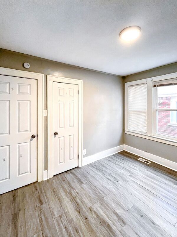 Building Photo - 5511 Somerset Ave