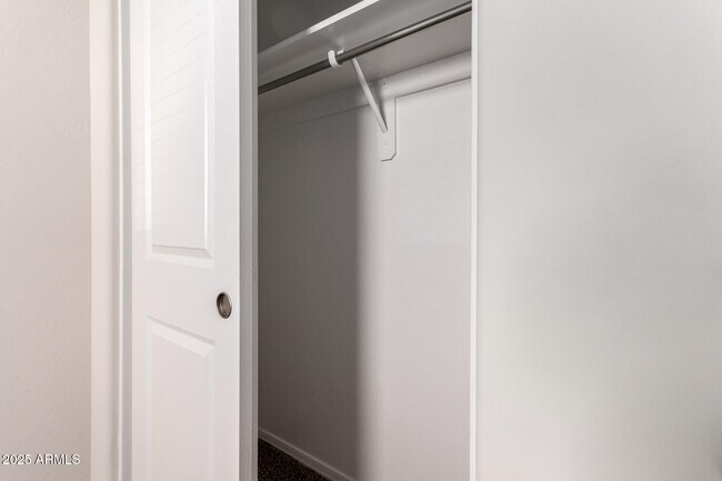 Building Photo - 1925 W Pima Ave