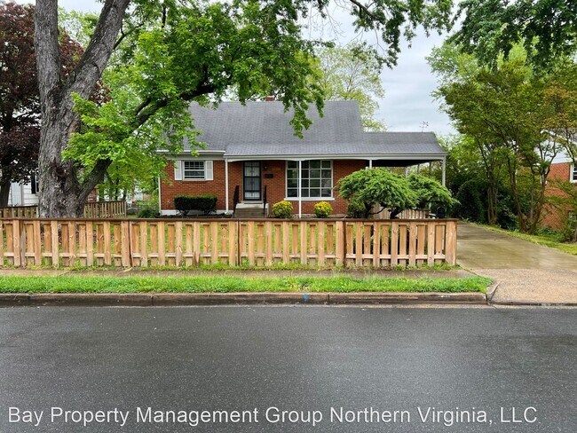 Building Photo - 4 br, 3 bath House - 7911 Clifton St