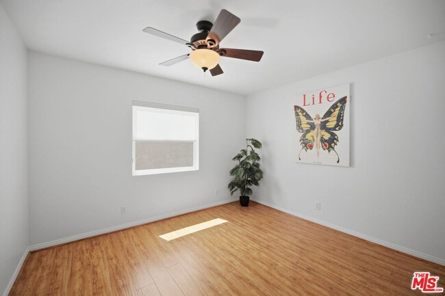 Building Photo - 340 N La Fayette Park Pl