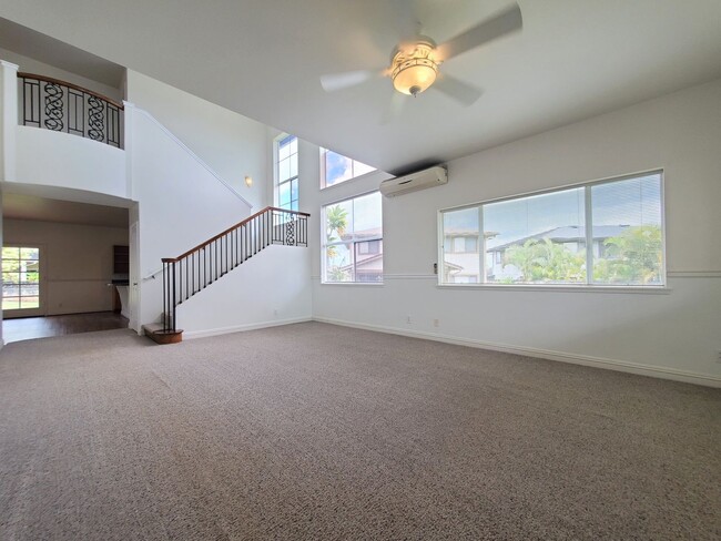 Building Photo - For Rent | 4 Bedroom, 3 Bathroom house with 2 Car Garage