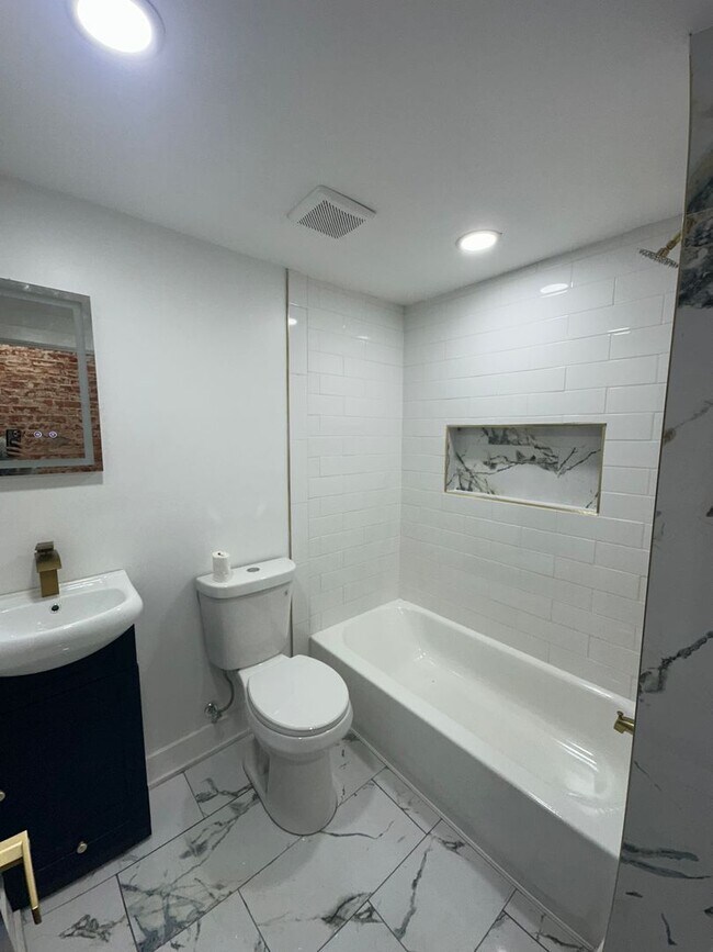 Building Photo - 4514 Westminster Ave