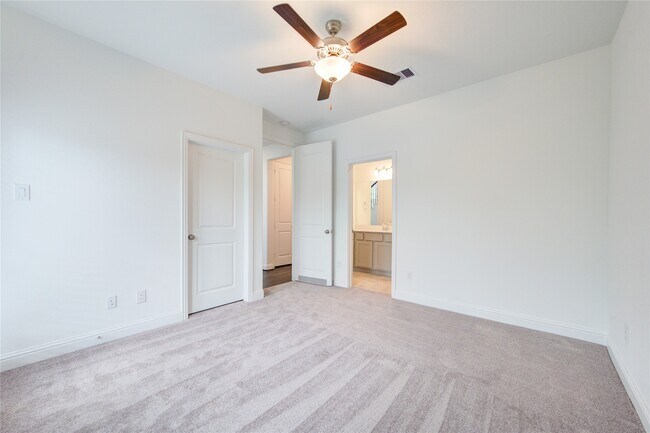 Building Photo - 1417 Adell Rose Ln