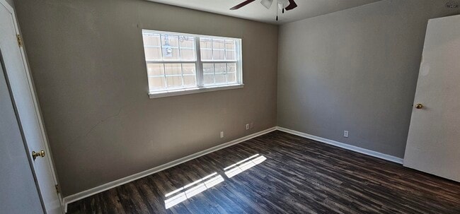 Building Photo - 5110 Rock Point St