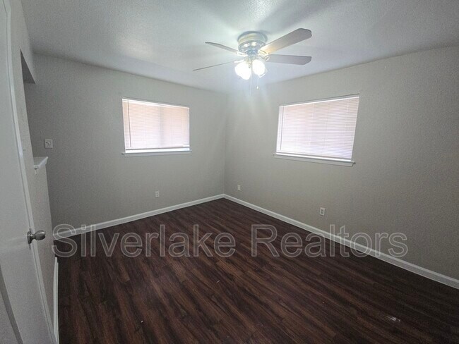 Building Photo - 2900 Laramie St