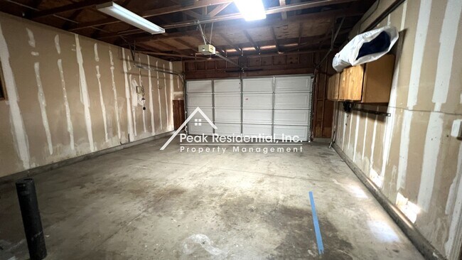 Building Photo - 402 Harlow Ct