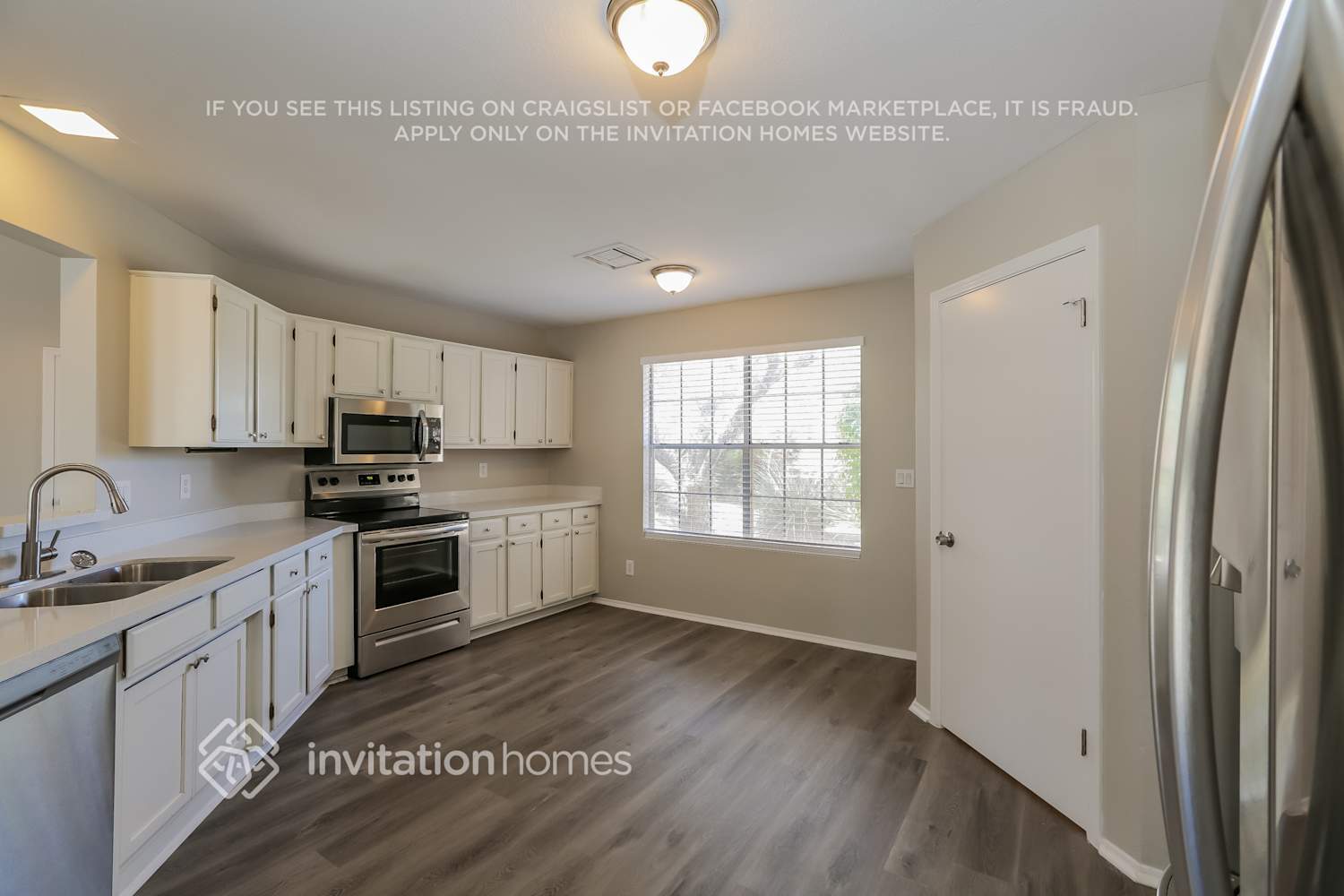 Building Photo - 5930 E Elmwood St