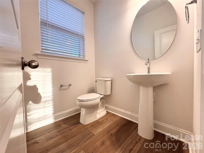 Building Photo - 2954 Clyde Dr