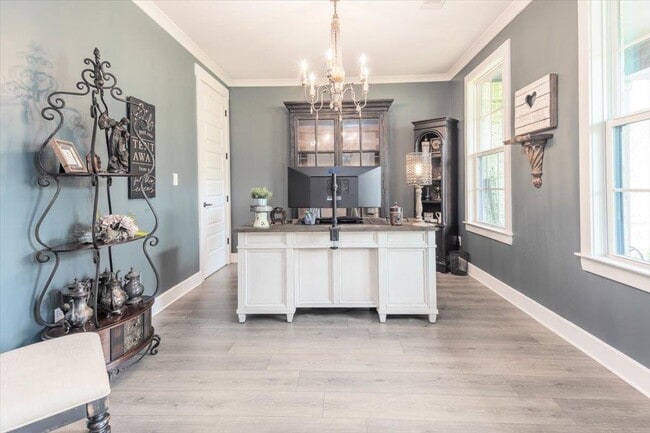 Building Photo - 12692 Sacred Oak Cv