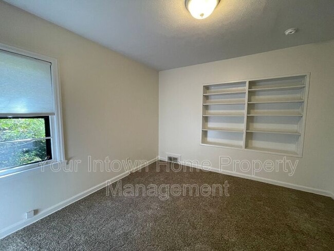 Building Photo - 1876 Mason Mill Rd