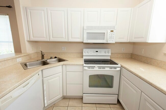 Building Photo - 5116 NW 21st Dr