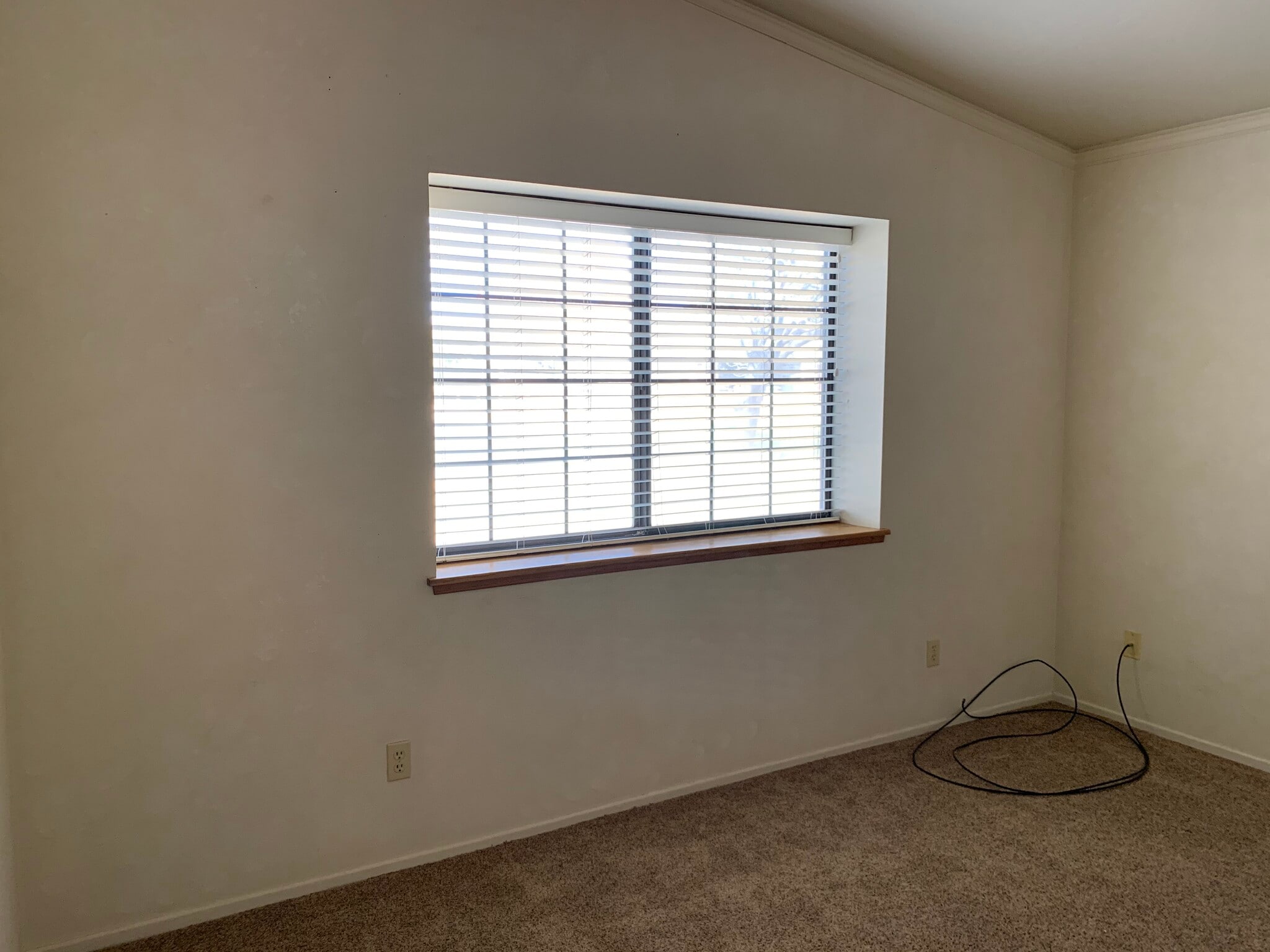 bedroom - 654 N Inyo St