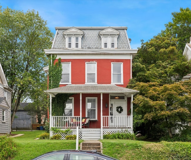 Primary Photo - 1BD/1BA apartment in Kennett Square Borough!