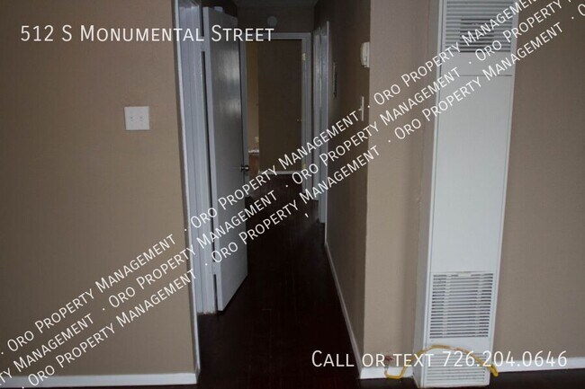 Building Photo - 512 S Monumental St
