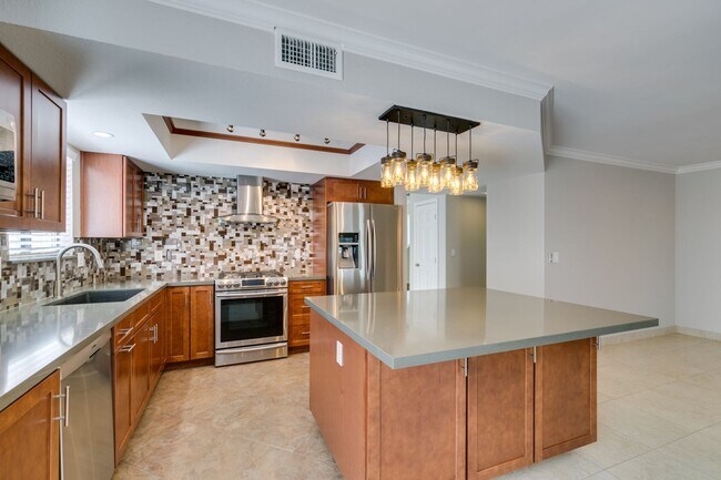 Building Photo - Amazing 3-bdrm home in Green Valley!