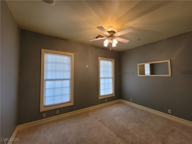 Building Photo - 5110 N Valadez St