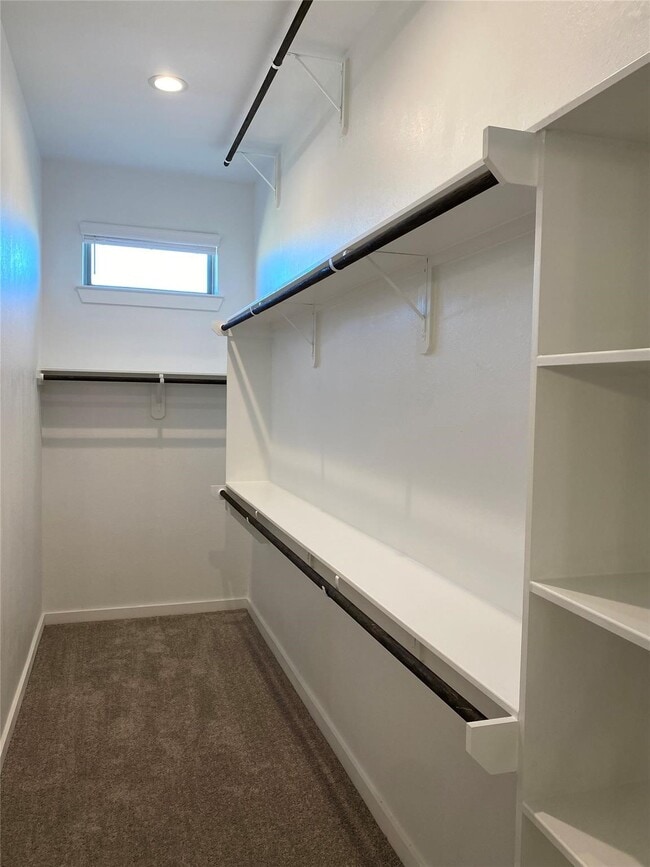 Building Photo - 15030 Flintstone Village Trl