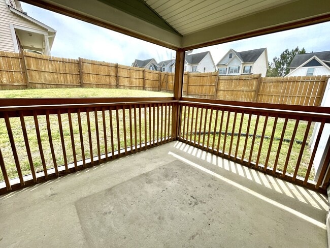 Building Photo - 3 bed, 2 bath Nest in Cameron