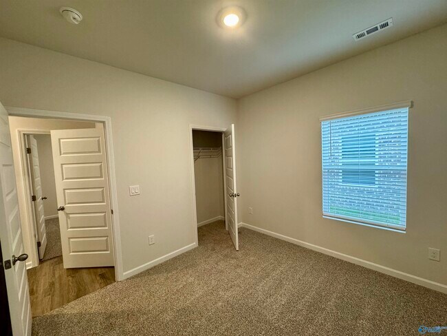 Building Photo - 3240 Cool Spgs Ave SW