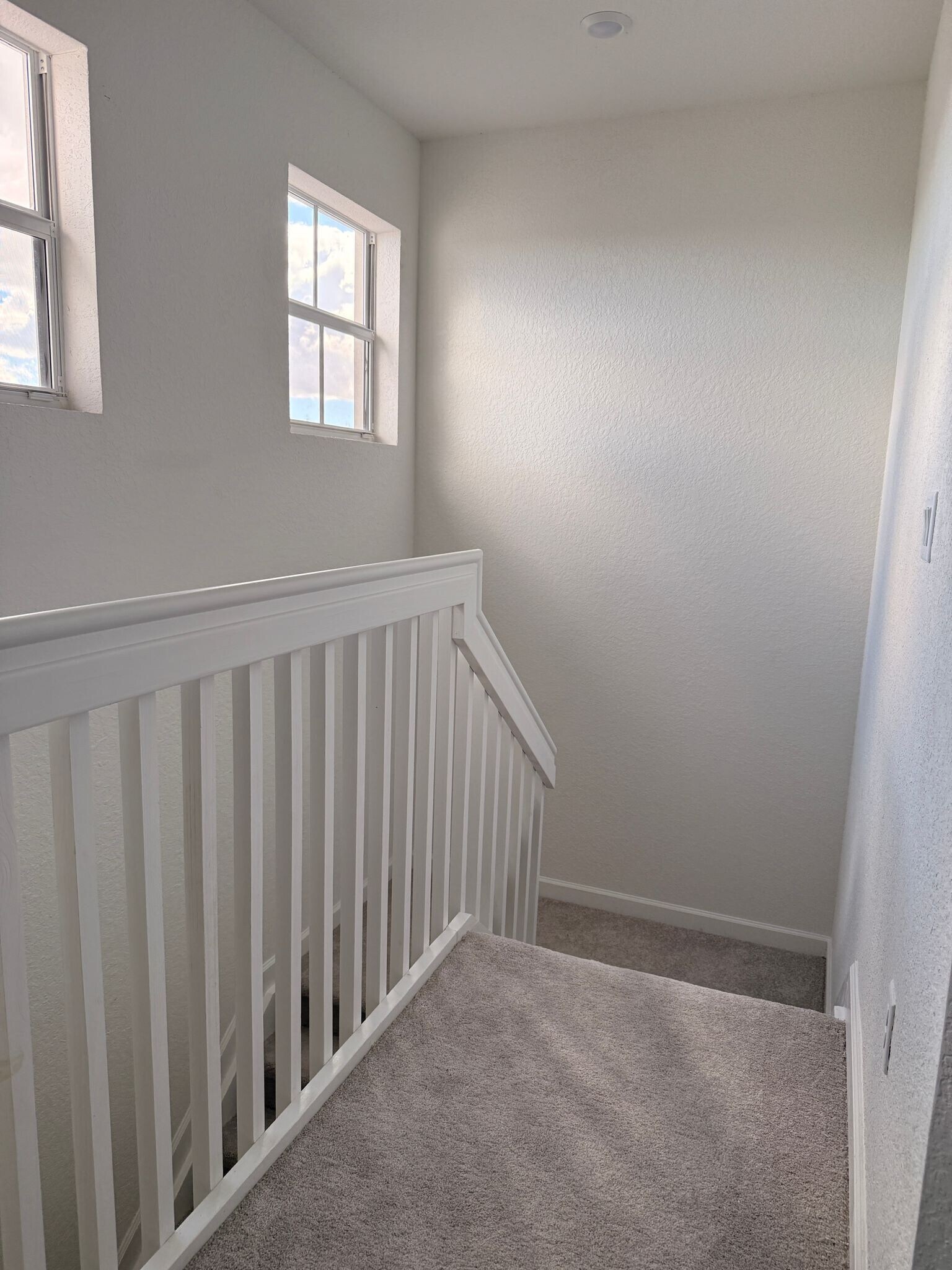 Building Photo - 2954 SE 23rd Ave