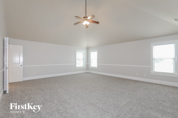 Building Photo - 394 Plymstock Dr