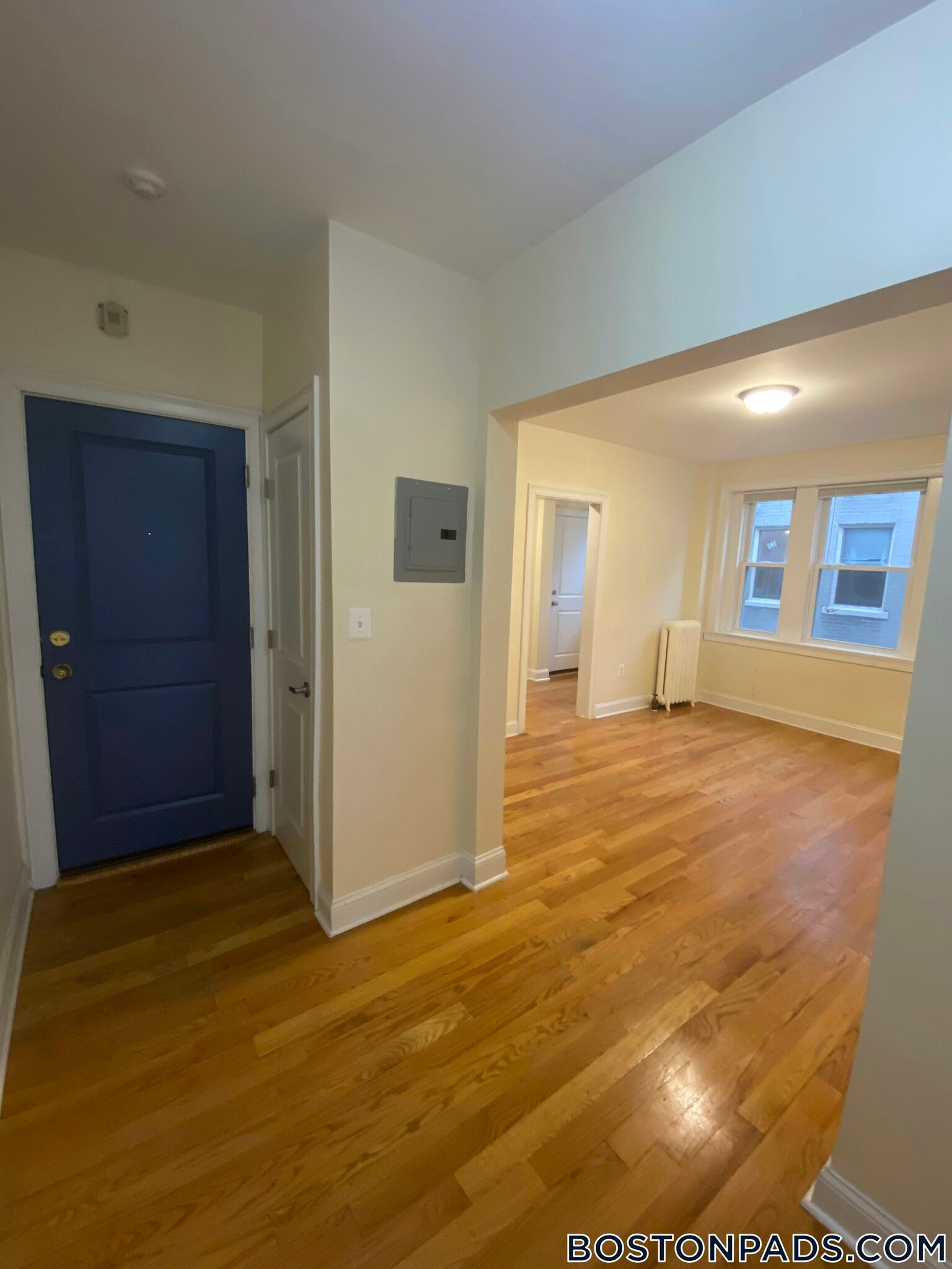 Building Photo - 244 Kelton St